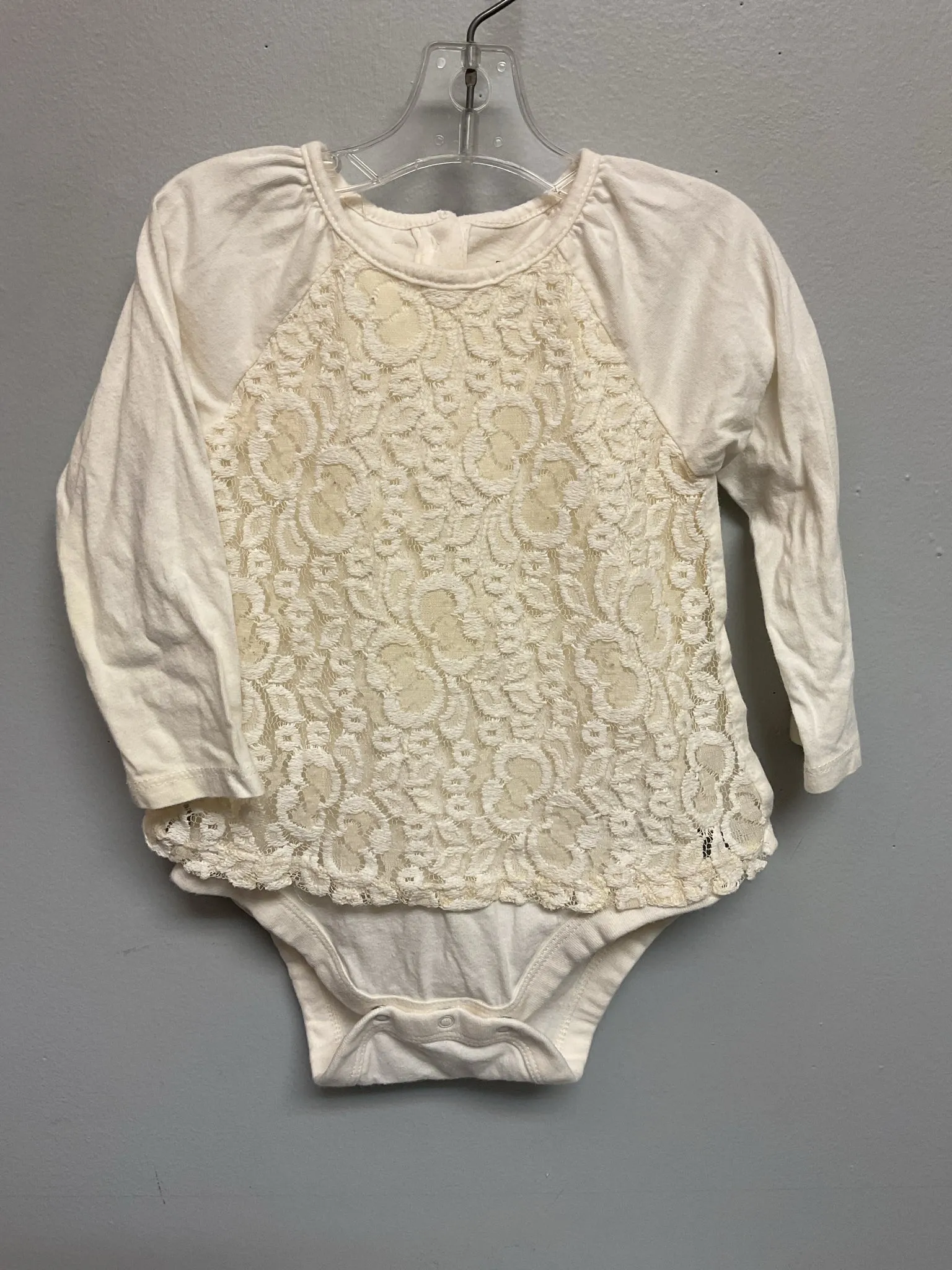 Gap Size 12M Ivory Cotton Infant Girls Onesies & Tees